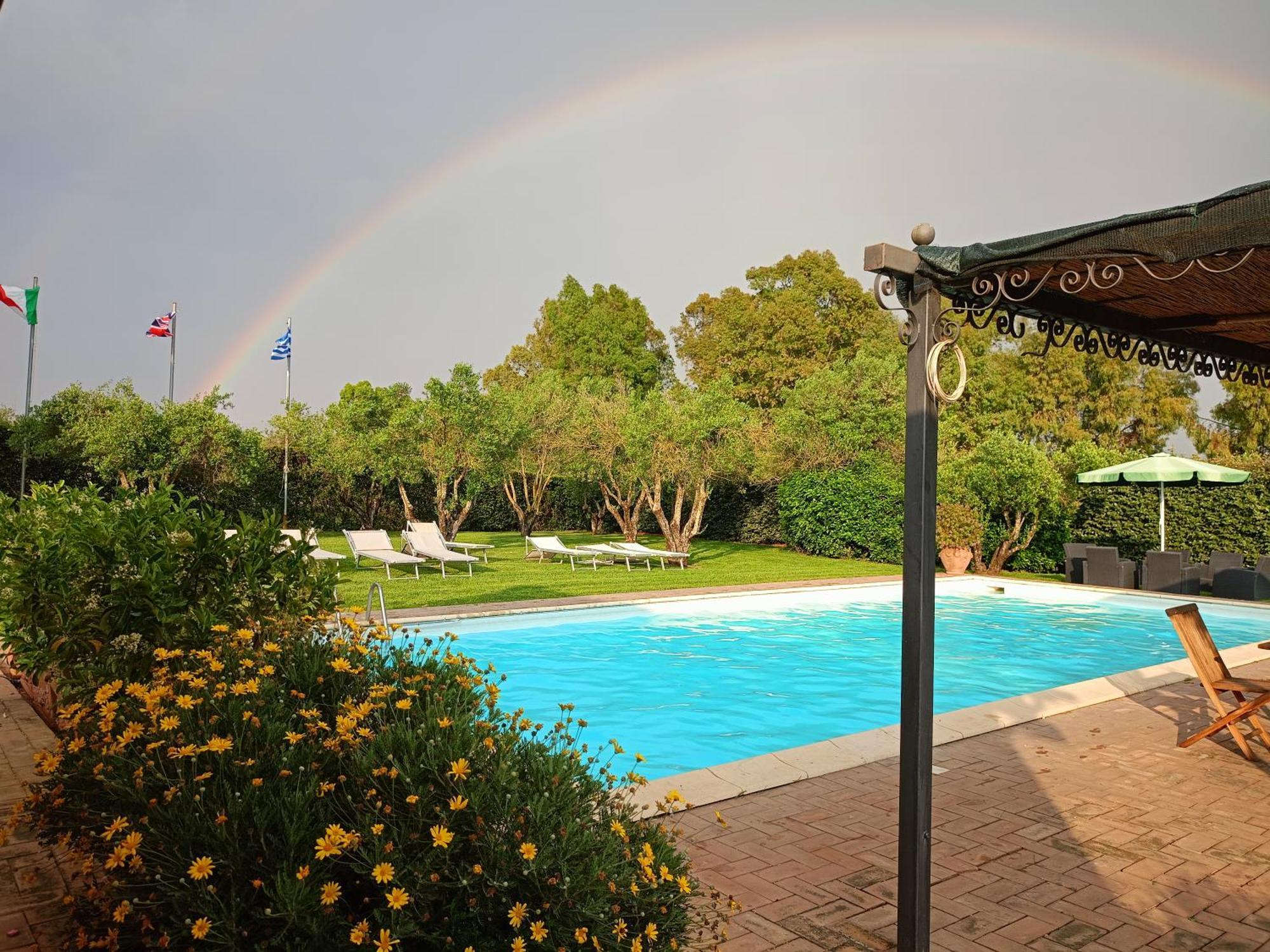 Casale Di Tormaggiore Villa And Country Suites Pomezia Exterior photo