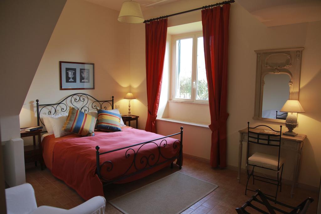 Casale Di Tormaggiore Villa And Country Suites Pomezia Exterior photo