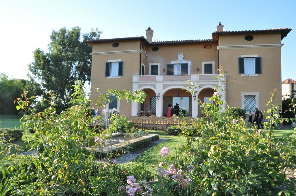 Casale Di Tormaggiore Villa And Country Suites Pomezia Exterior photo